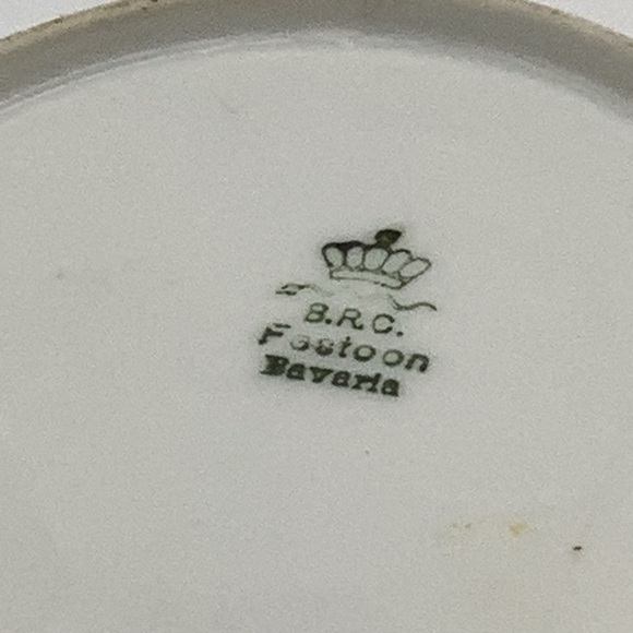 Vintage Fruit Plate and Four Fruit Bowls - Picture 14 of 16